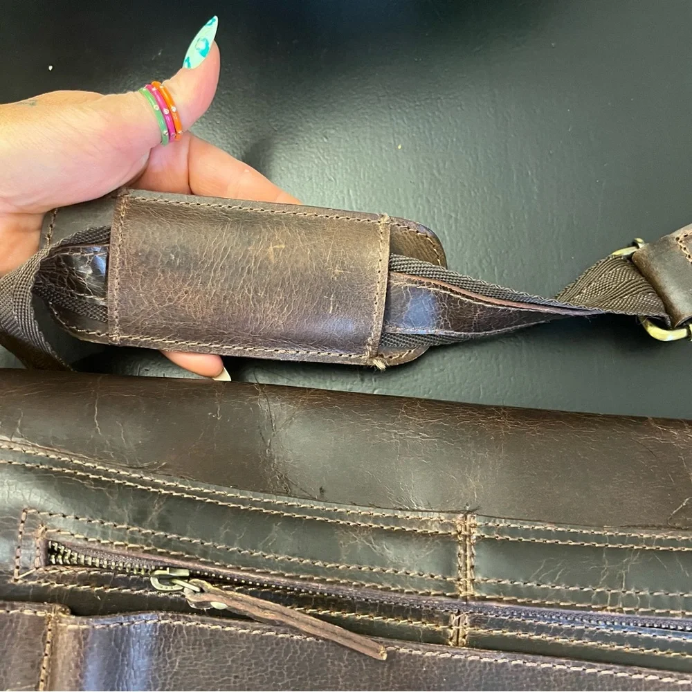 RUSTIC TOWN Brown LEATHER MESSENGER BAG Briefcase Computer LAPTOP BAG‎